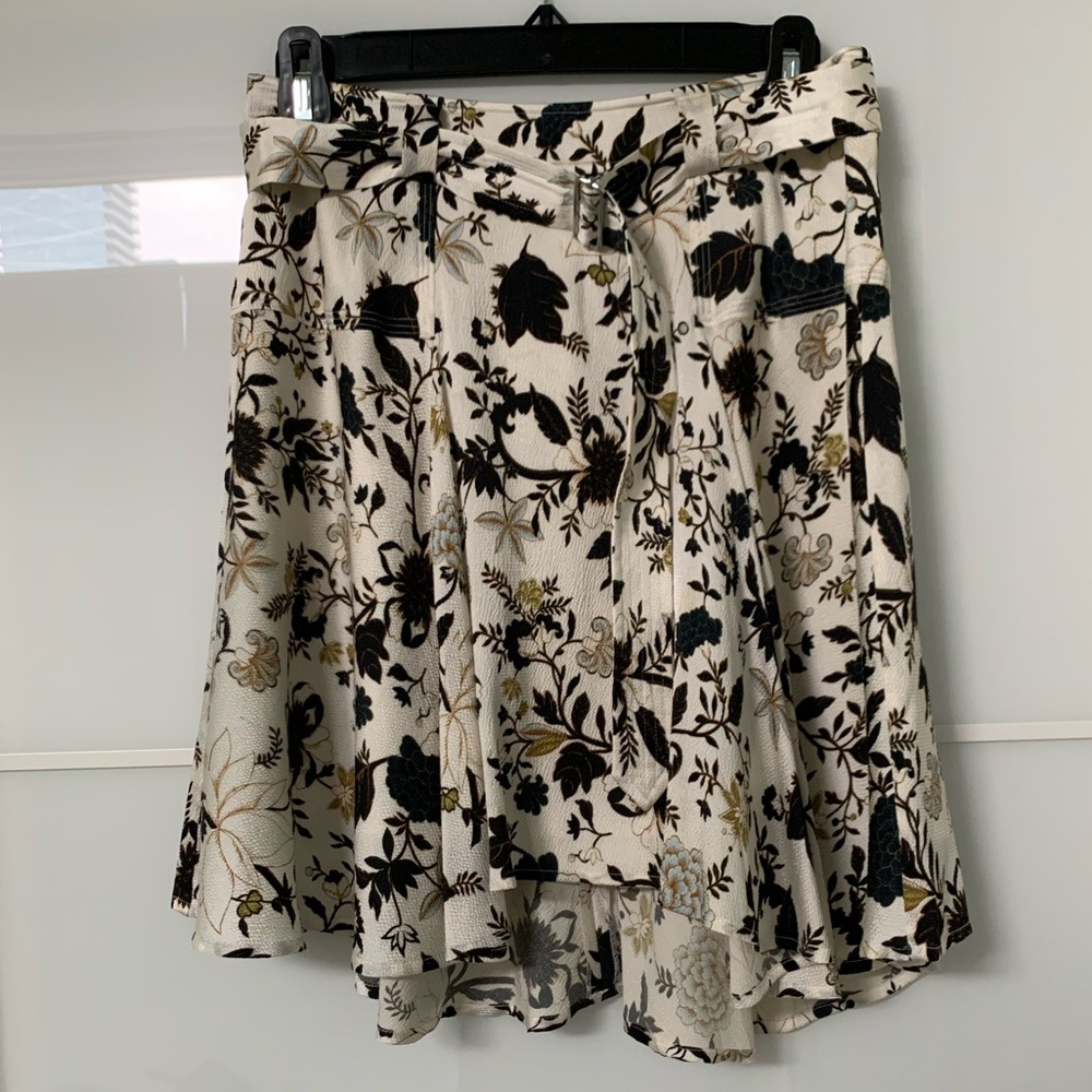 Brand new ALC skirt in size 0 in perfect condition